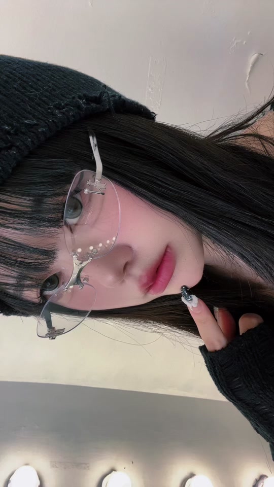 Emblematic Oval 01 eyeglasses in Metallic Silver | Optical | TIJN